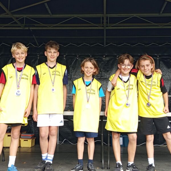 1000007140 (1) 1000007140 (1)