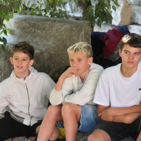 851df80b-6743-4fba-ad16-0717726bf27b