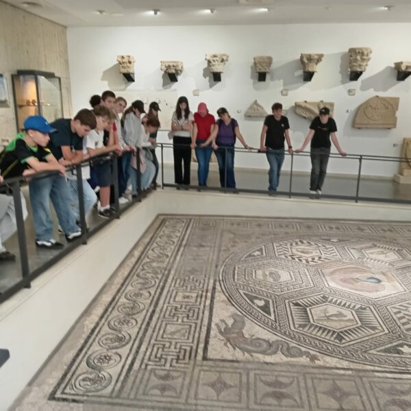 PHOTO-2025-10-17-18-46-18_1