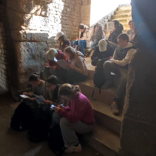 a5c3b5dd-ad43-4aec-95a7-75989e16383e (1)